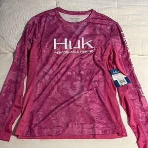 NWT Huk fishing pink camo